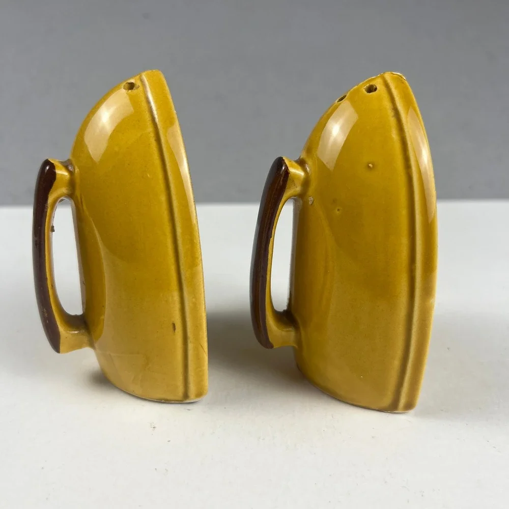 Vintage California Flat Iron Salt and Pepper Shakers Yellow Ceramic Set Souvenir